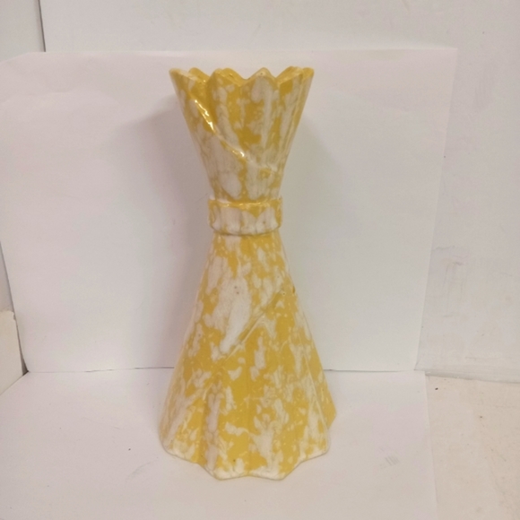 Vintage Handmade Vase Ruffled Drip Glaze Ceramic Wrapped Dress Pattern 8" - Picture 1 of 8